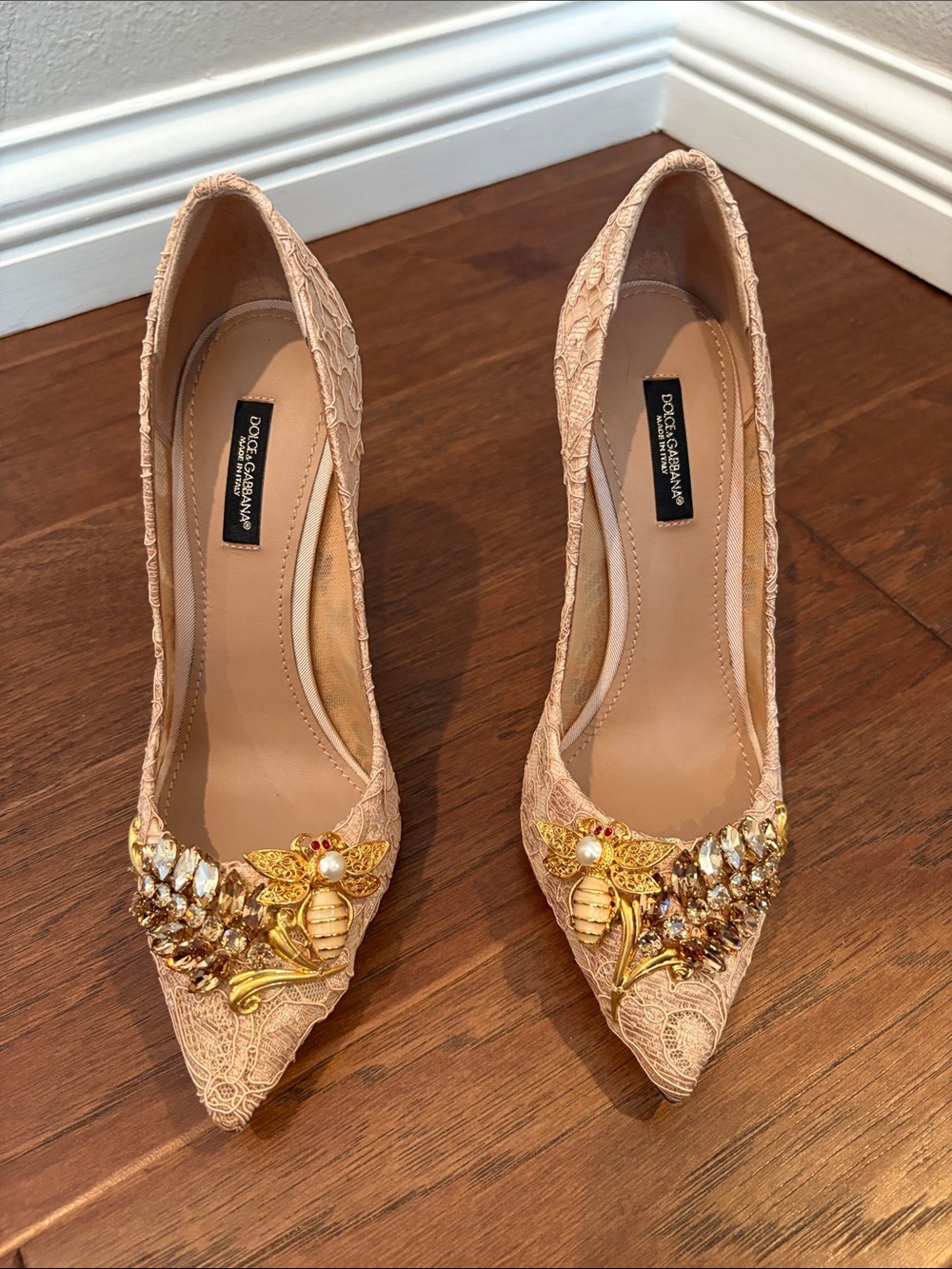 Dolce & Gabbana Beige Lace Pointed Heels with Gold Bee Embellishments